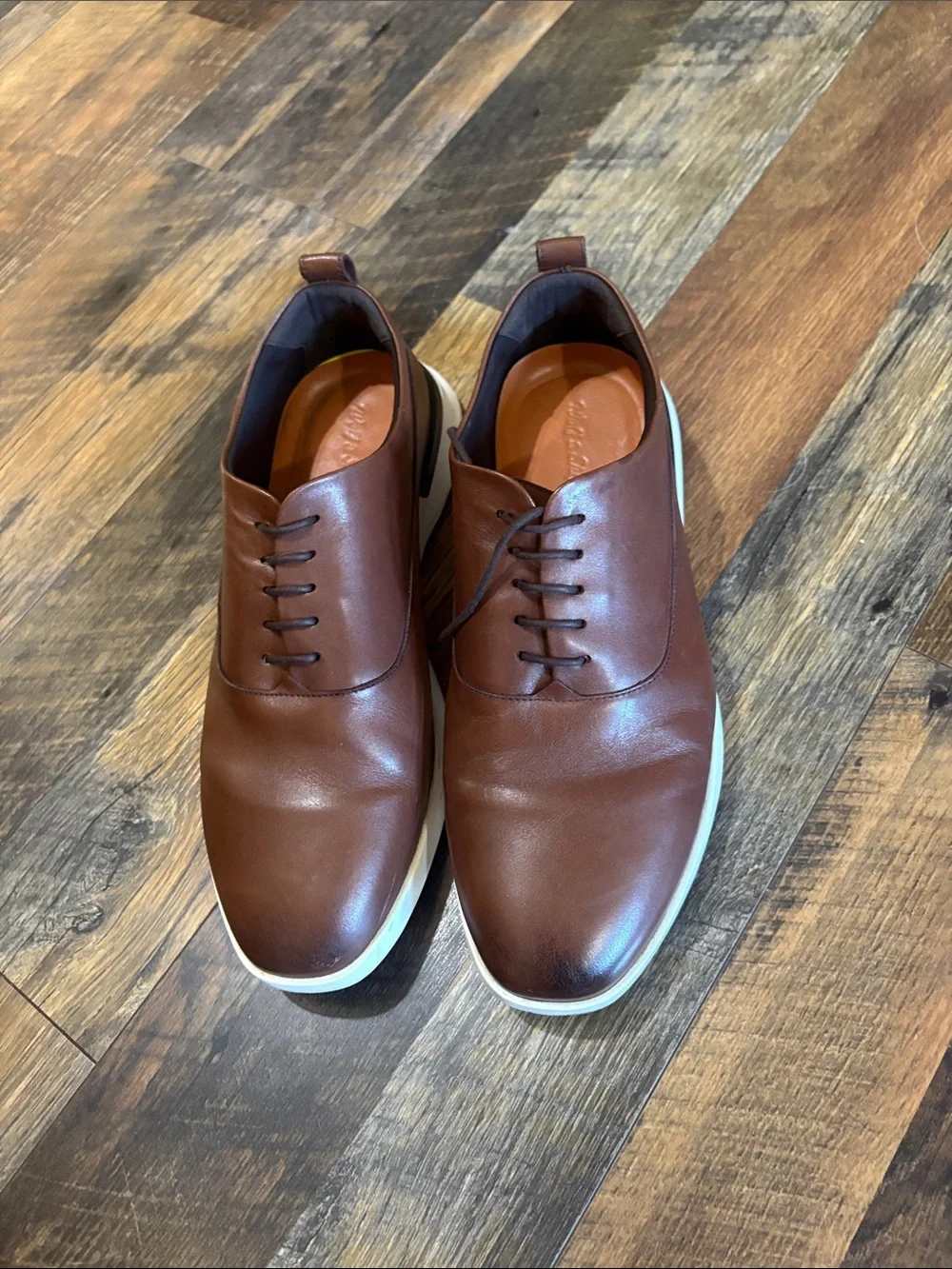 Wolf & Shepherd Crossover Derby Leather Hybrid Dress Shoes